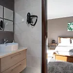 Mila Piscina E Jacuzzi Willa Salir de Matos