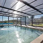 Mila Piscina E Jacuzzi Salir de Matos