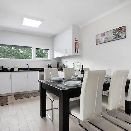 Mila Piscina E Jacuzzi *