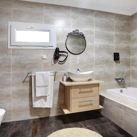 Mila Piscina E Jacuzzi