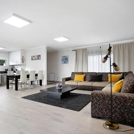 Mila Piscina E Jacuzzi Villa Salir de Matos