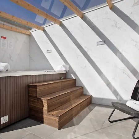 فيلة Mila Piscina E Jacuzzi