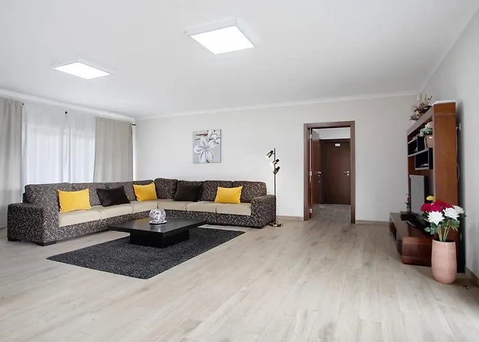 Mila Piscina E Jacuzzi Villa *