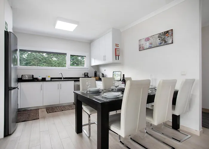 Mila Piscina E Jacuzzi *