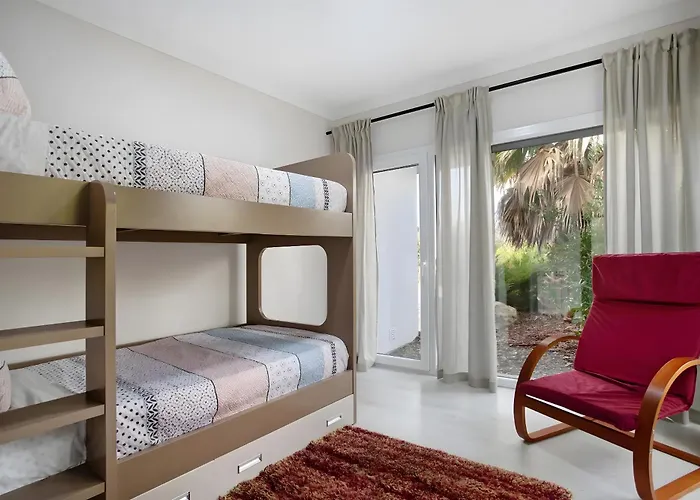 Mila Piscina E Jacuzzi Villa *