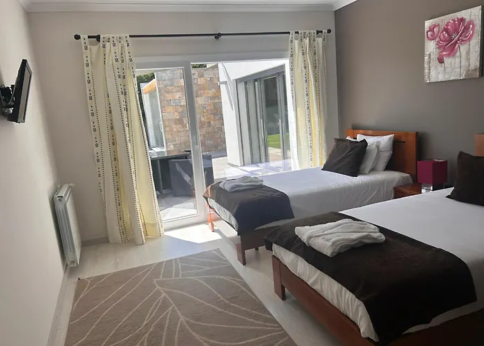 Mila Piscina E Jacuzzi Villa *