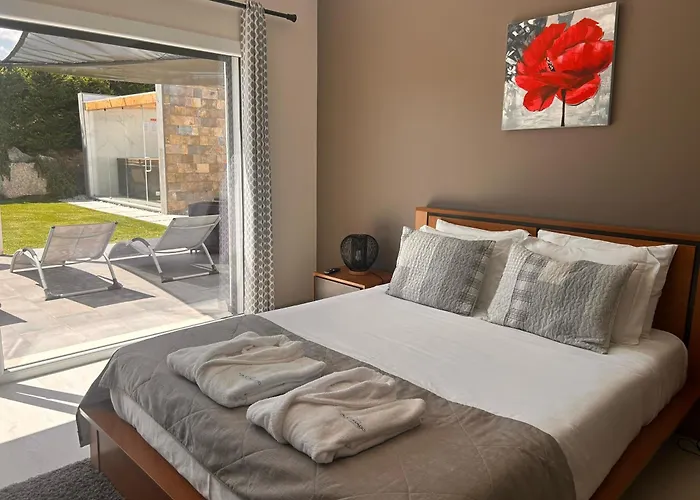 Mila Piscina E Jacuzzi Villa Salir de Matos